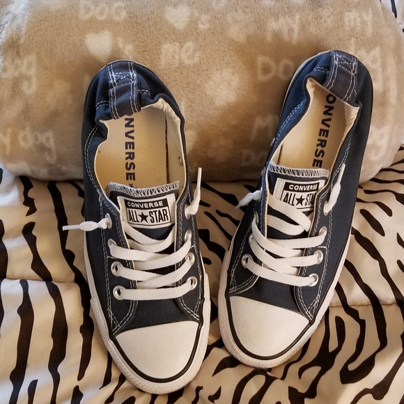 Converse-Chuck Taylor's size 7 blue like new - Picture 2 of 4